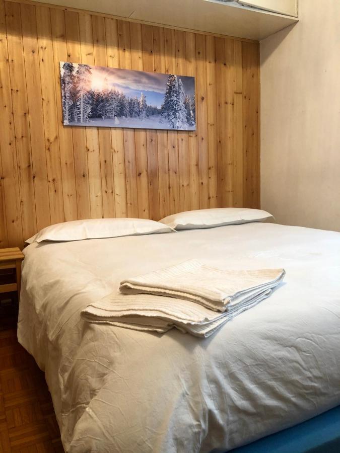 Elegante Appartamento In Centro A Bardonecchia Buitenkant foto